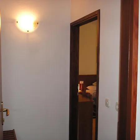 Guest house Matea 3*