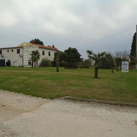 Matea Guest house Pula