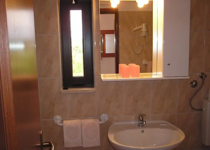 Πανσιόν Matea 3*